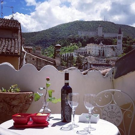 Sotto I Tetti Del Borgo Apartment Spoleto Bagian luar foto