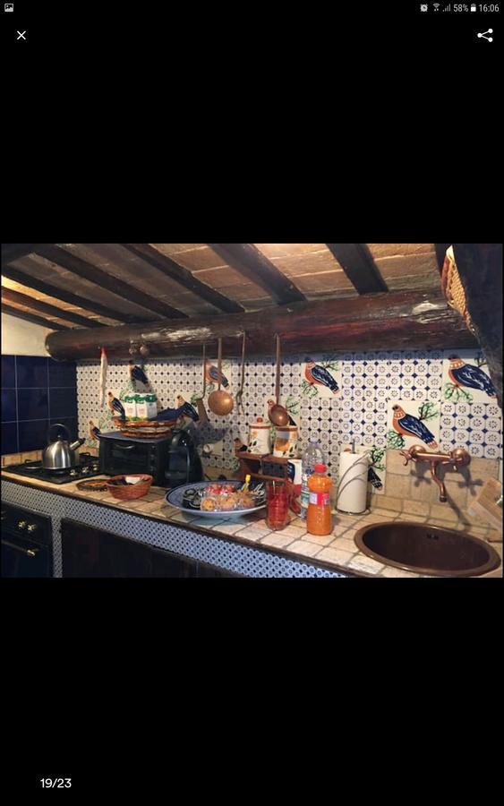 Sotto I Tetti Del Borgo Apartment Spoleto Bagian luar foto