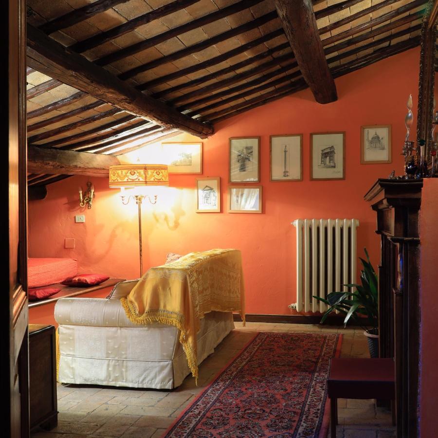 Sotto I Tetti Del Borgo Apartment Spoleto Bagian luar foto